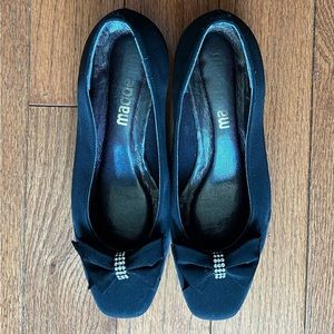 Magdesian black dress shoes. Size 38 1/2